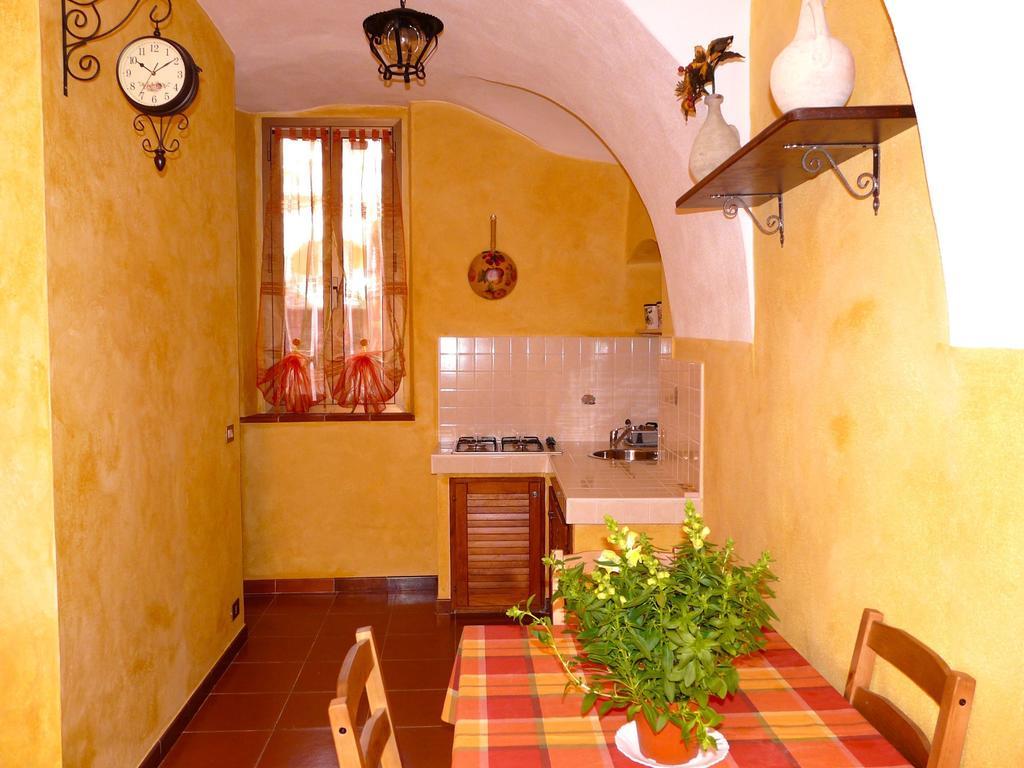 Il Ruscello Lägenhet Dolceacqua Rum bild